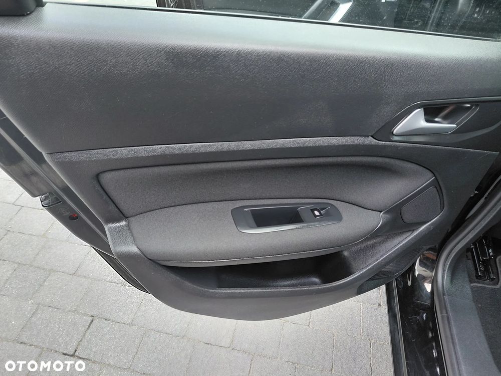 Peugeot 308 BlueHDi 150 Stop & Start Business-Line - 36