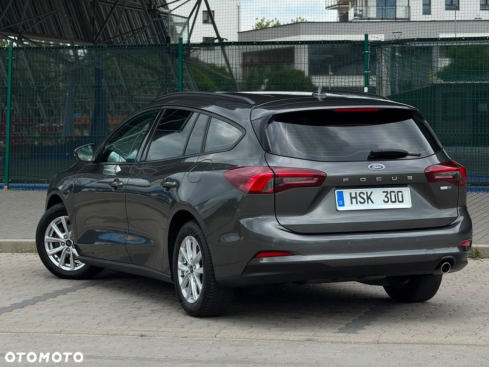 Ford Focus SW 1.0 EcoBoost Hybrid TITANIUM X - 12