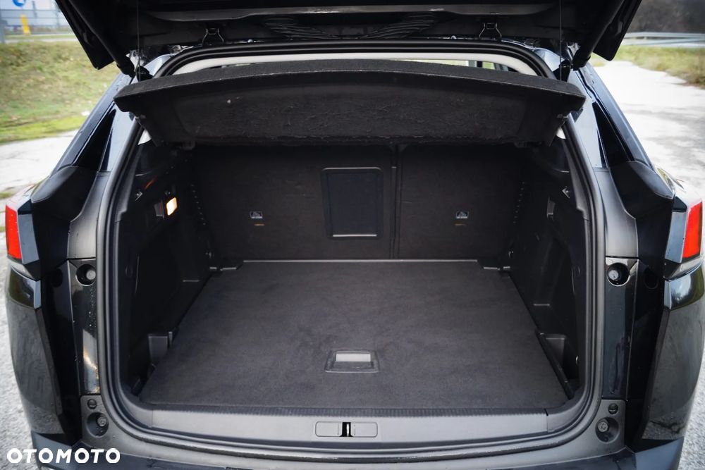 Peugeot 3008 1.5 BlueHDi Allure S&S EAT8 - 24