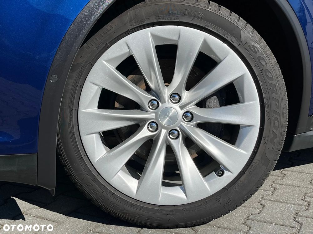 Tesla Model X Long Range Plus - 14