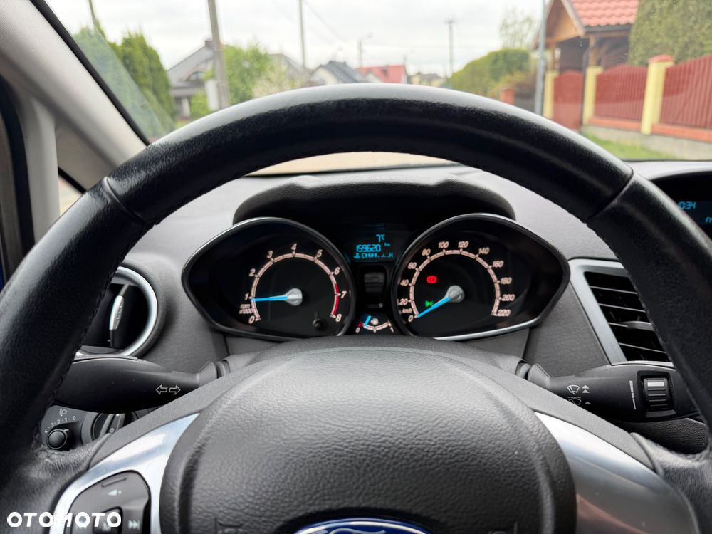 Ford Fiesta 1.25 Champions Edition - 6
