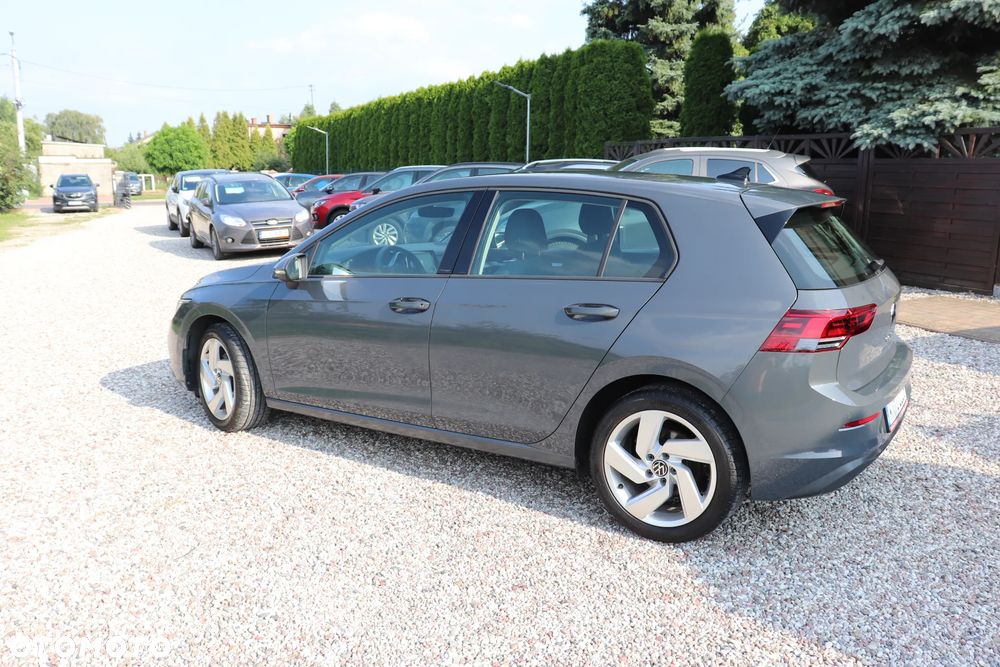 Volkswagen Golf 2.0 TDI SCR Life - 23