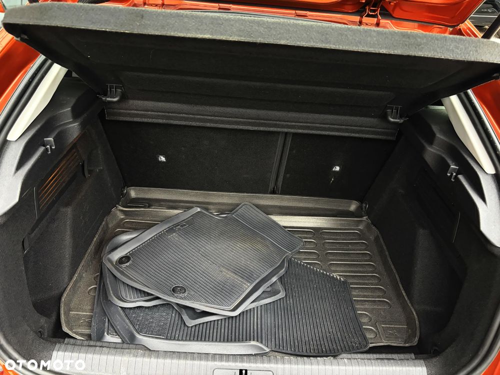 Citroën C4 PureTech 130 Stop&Start EAT8 SHINE - 35