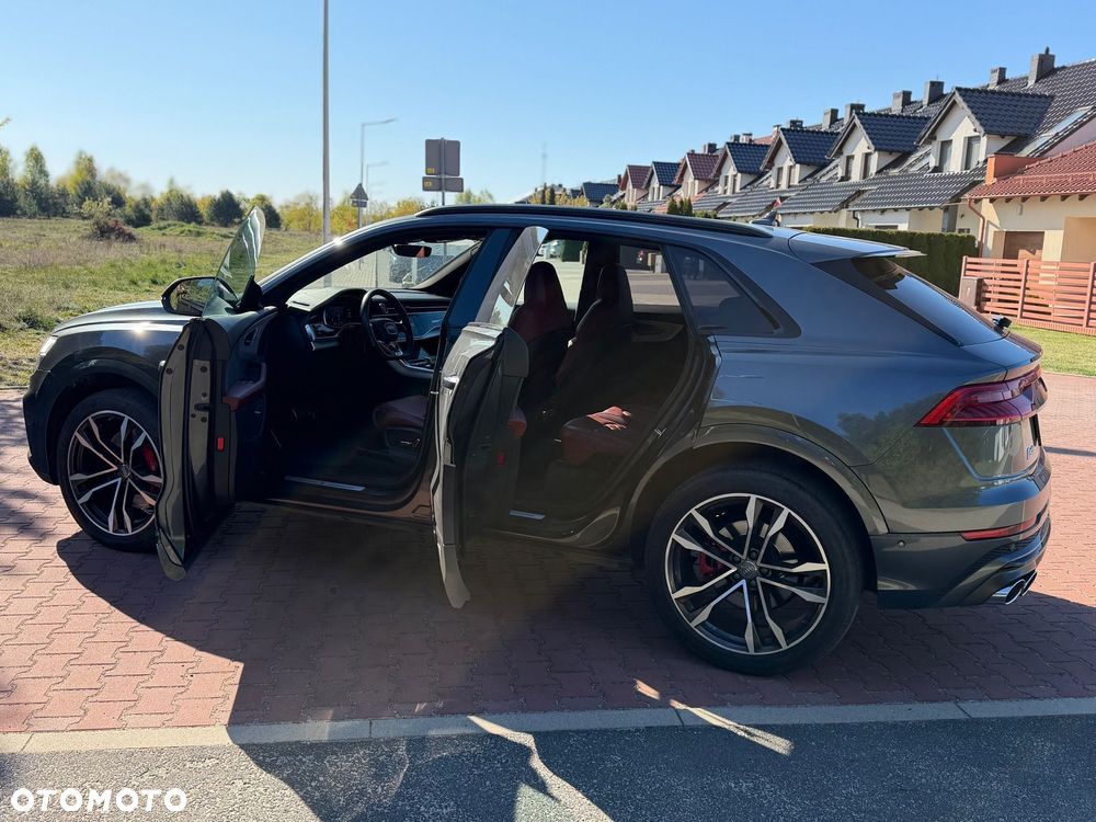 Audi SQ8 - 30