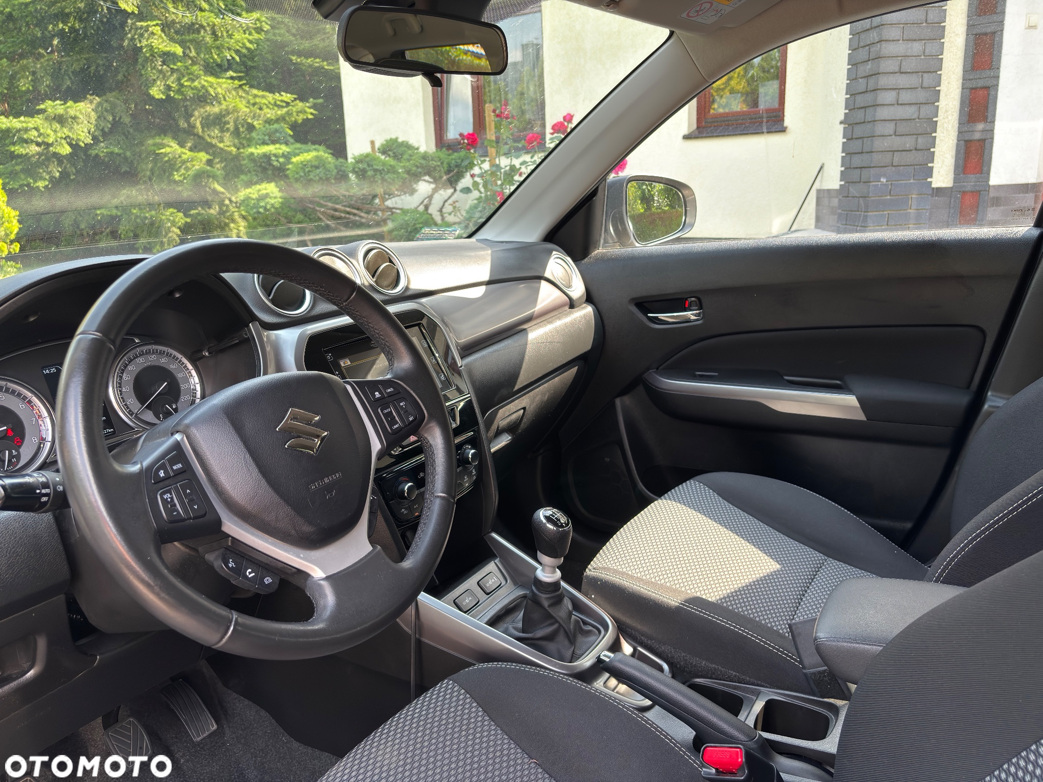 Suzuki Vitara 1.4 Boosterjet Premium 2WD - 19