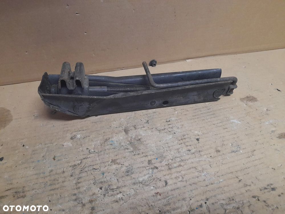 LEWAREK PODNOŚNIK SAMOCHODOWY - 4