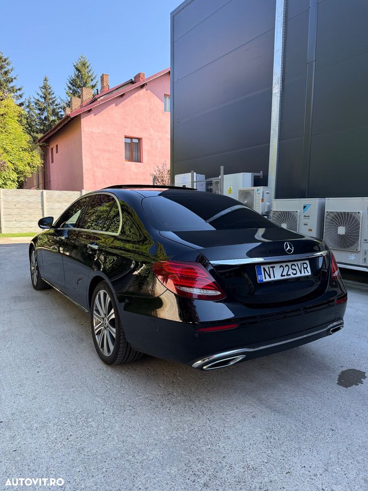 Mercedes-Benz E 220 d Aut. - 4