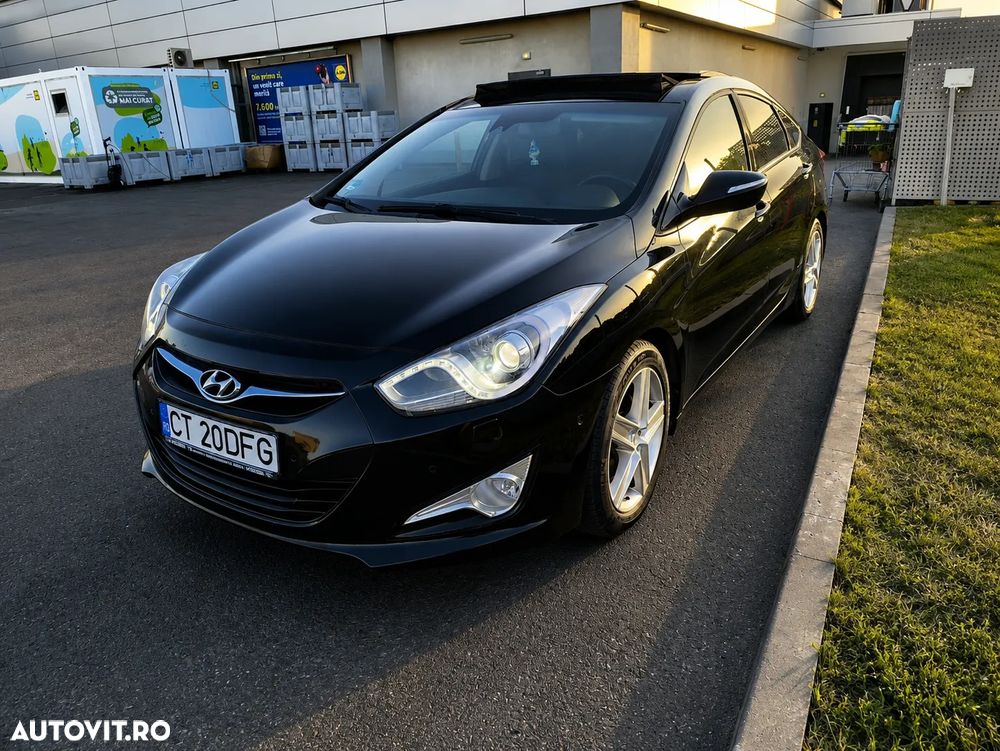 Hyundai i40 1.7 CRDI DPF Sedan TPMS Aut. Supreme - 2