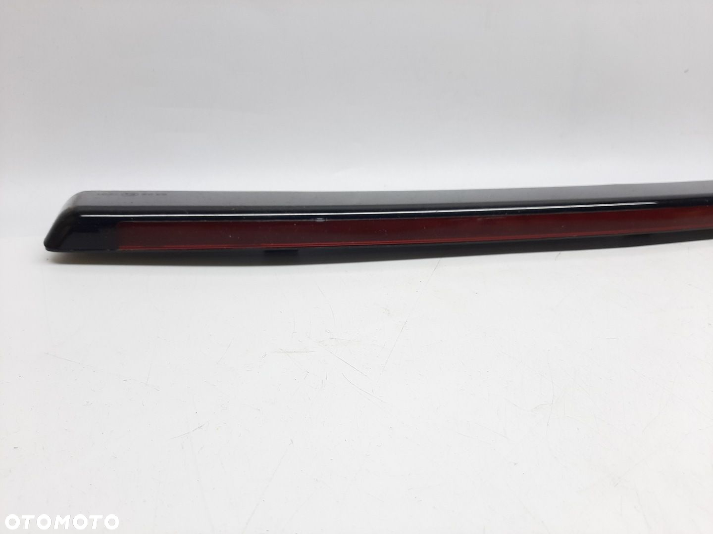 Skoda Octavia IV RS Lampa Tył Tylnia Środkowa Obrys 5E7945097 - 3