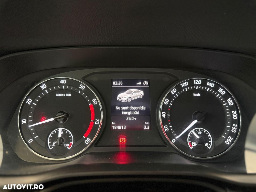 SKODA Octavia 2022 — imagine 8