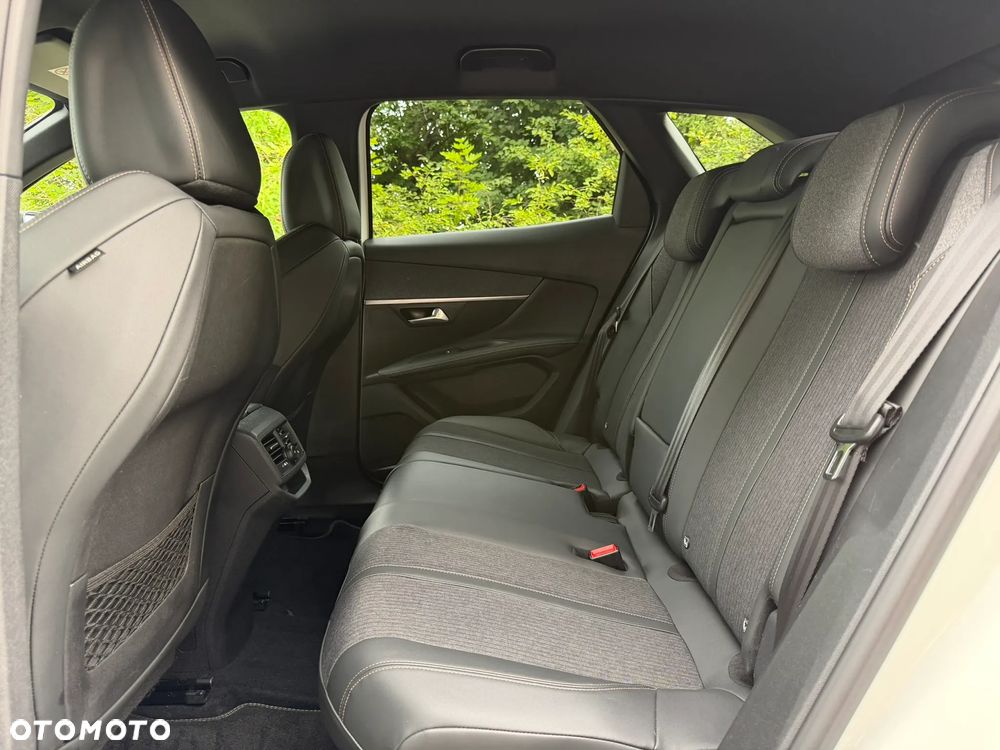Peugeot 3008 1.6 PureTech GPF GT Line S&S EAT8 - 38