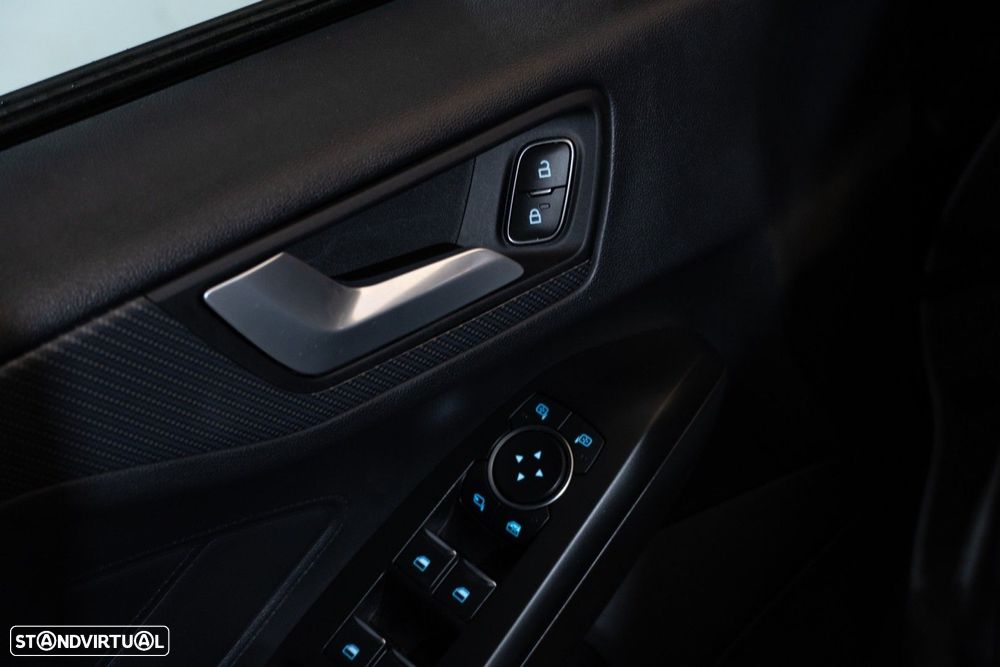 Ford Focus SW 1.5 TDCi EcoBlue ST-Line - 51