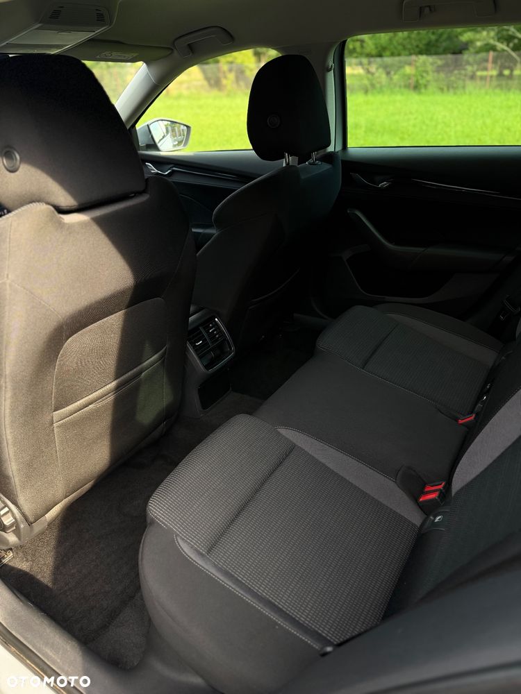 Skoda Octavia 2.0 TDI SCR Ambition DSG - 18