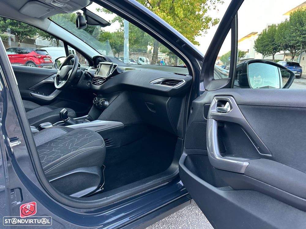 Peugeot 2008 1.6 BlueHDi Style - 43