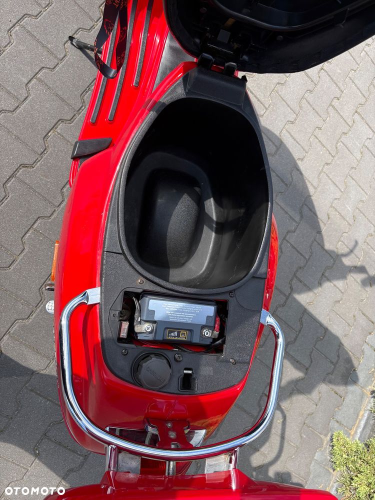 Piaggio Vespa - 12