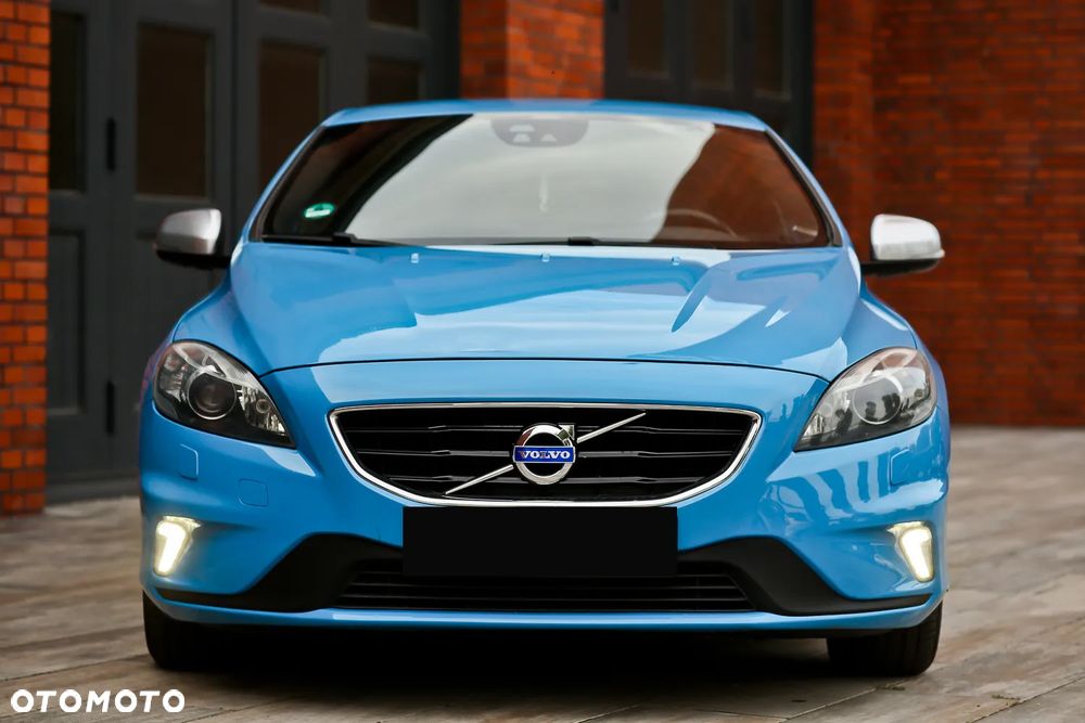 Volvo V40 D3 R-Design - 6