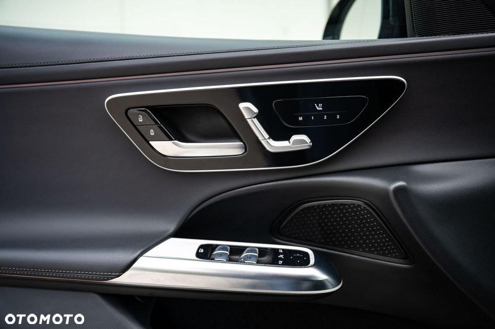 Mercedes-Benz Klasa E 220 d mHEV 4-Matic Avantgarde 9G-Tronic - 20