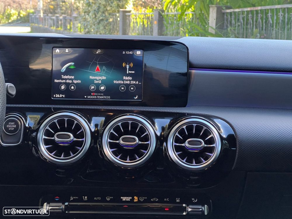 Mercedes-Benz A 250 Limousine e 8G-DCT AMG Line - 18