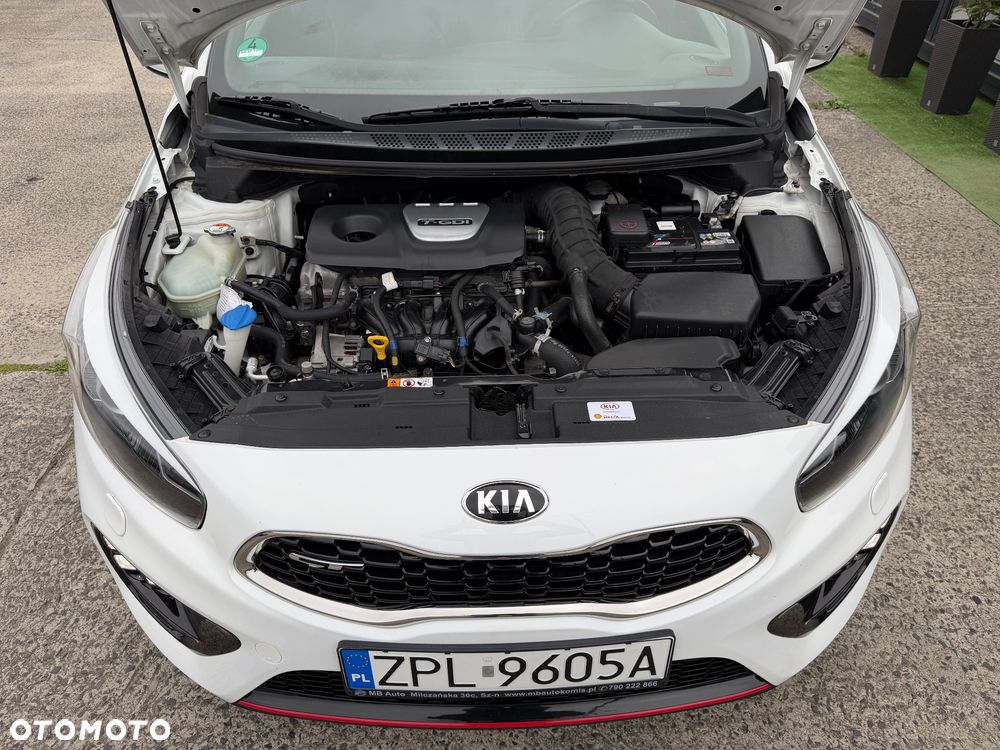 Kia Ceed 1.6 T-GDI GT - 34