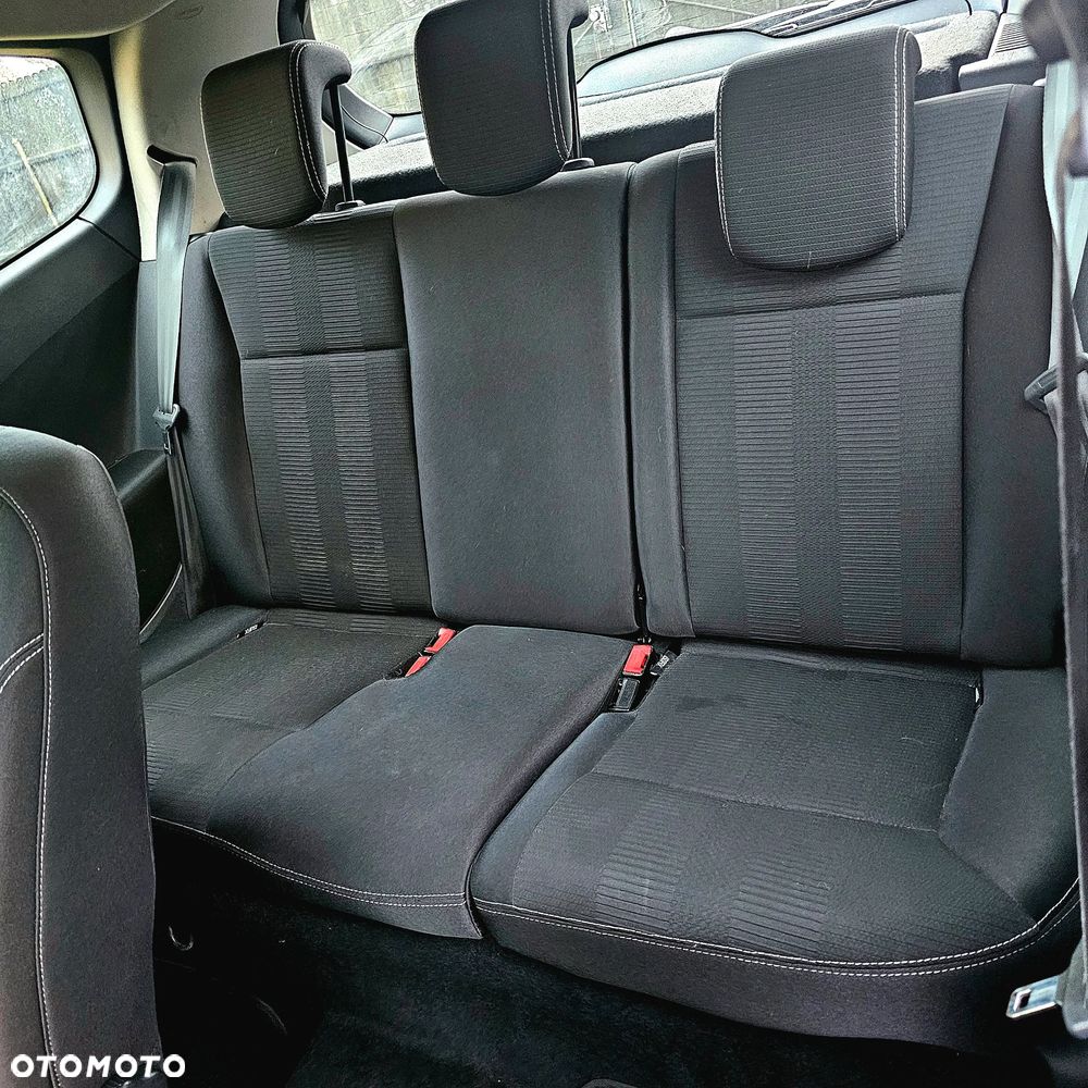 Renault Clio 1.2 16V 75 Expression - 9