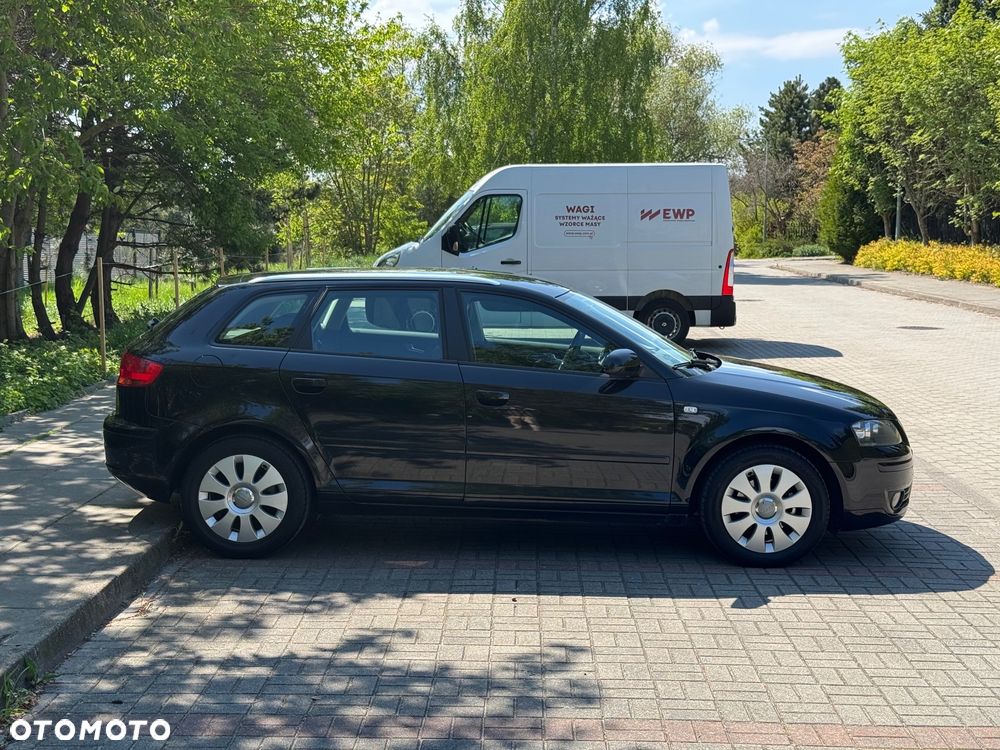 Audi A3 Sportback - 8