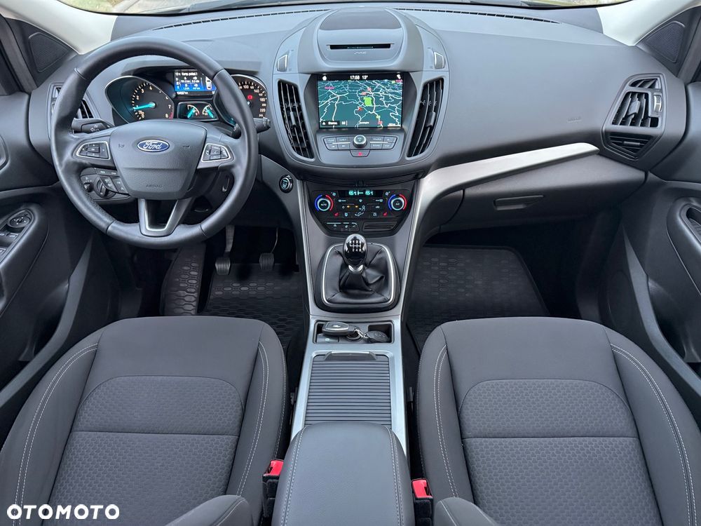 Ford Kuga 1.5 EcoBoost 2x4 Cool & Connect - 9