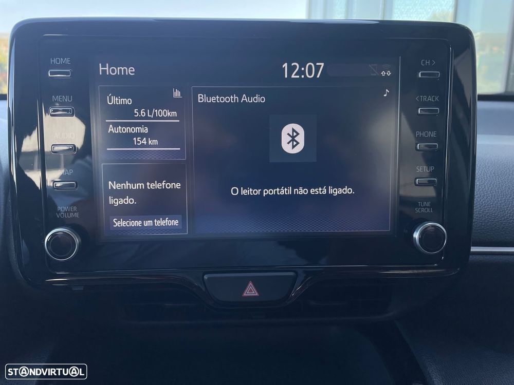 Toyota Yaris Cross 1.5 HDF Comfort Plus - 19