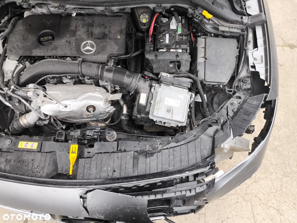 Mercedes-Benz GLA 250 4Matic 8G-DCT AMG Line - 26