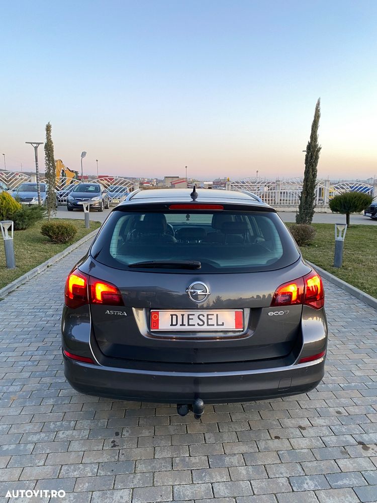 Opel Astra 1.7 CDTI DPF Design Edition - 4