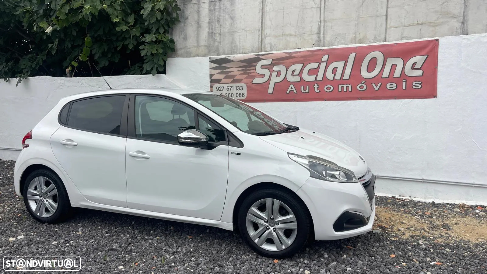 Peugeot 208 1.2 VTi SE Style - 4