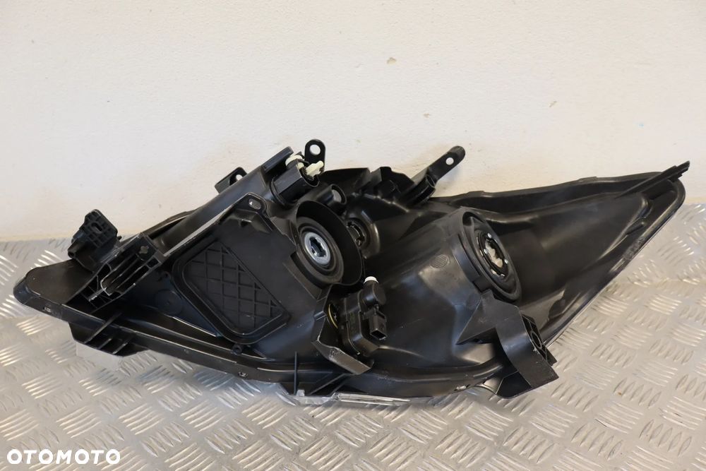 LAMPA PRZEDNIA PRZÓD PRAWA TOYOTA AURIS I LIFT SOCZEWKA 81130-02A40 2009-2012 - 12