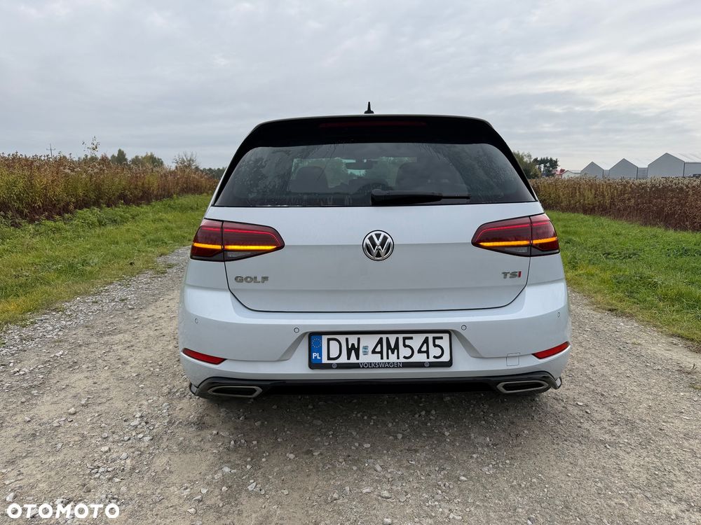 Volkswagen Golf - 4