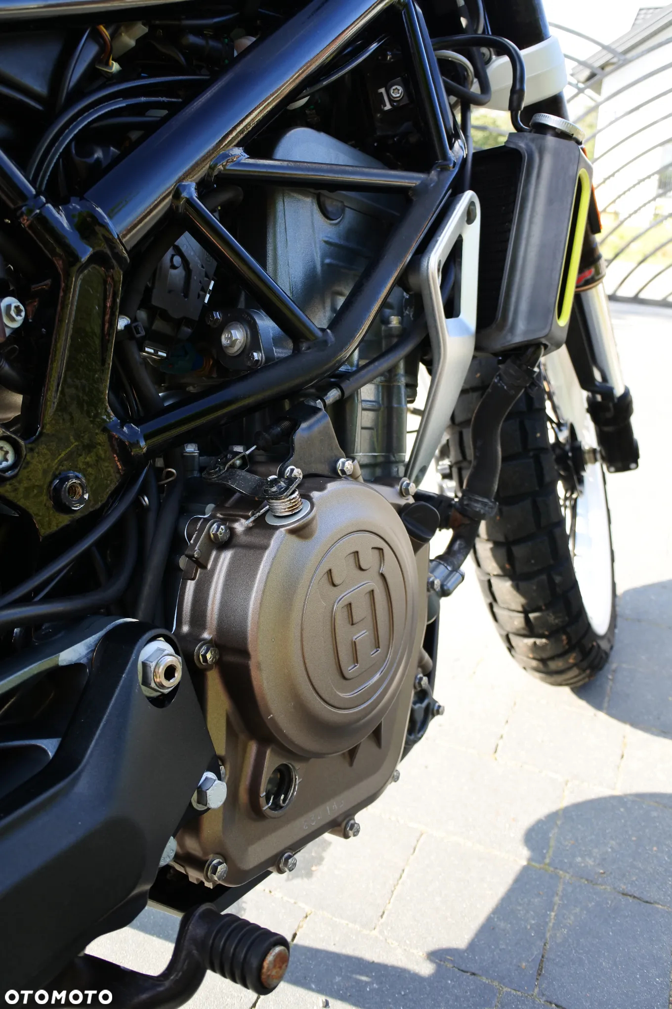 Husqvarna Svartpilen - 8