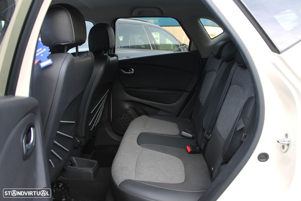 Renault Captur 0.9 TCE Exclusive - 24
