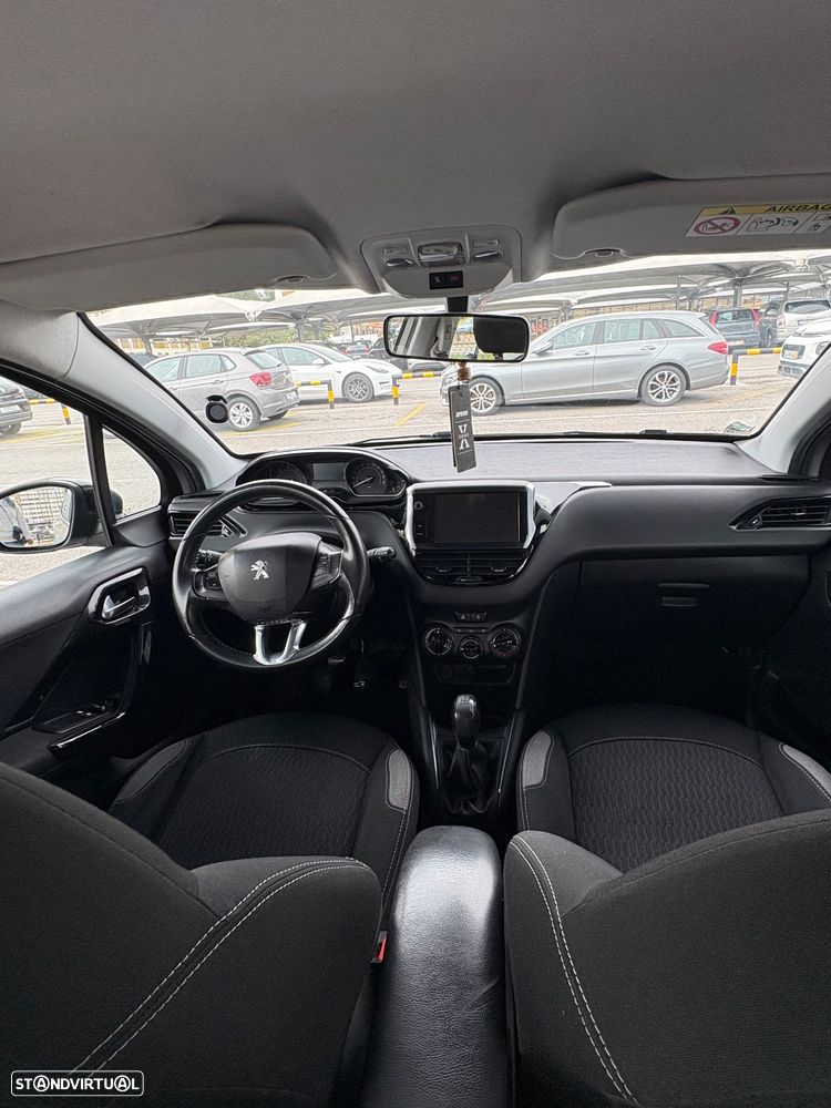 Peugeot 208 1.6 BlueHDi Allure - 4