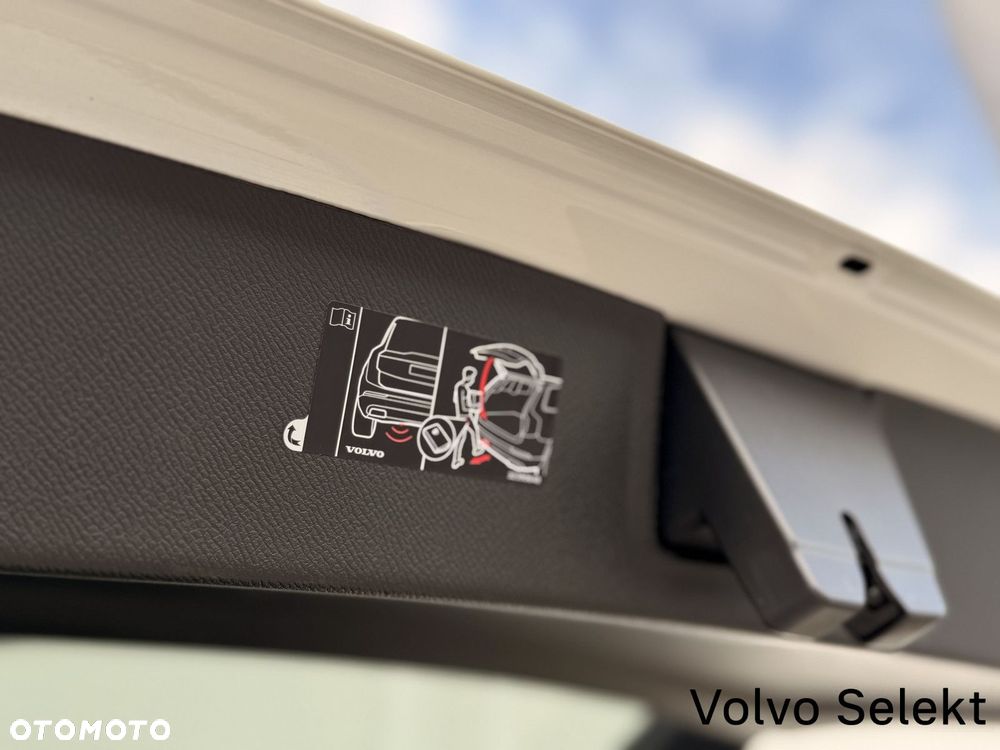 Volvo XC 90 - 32