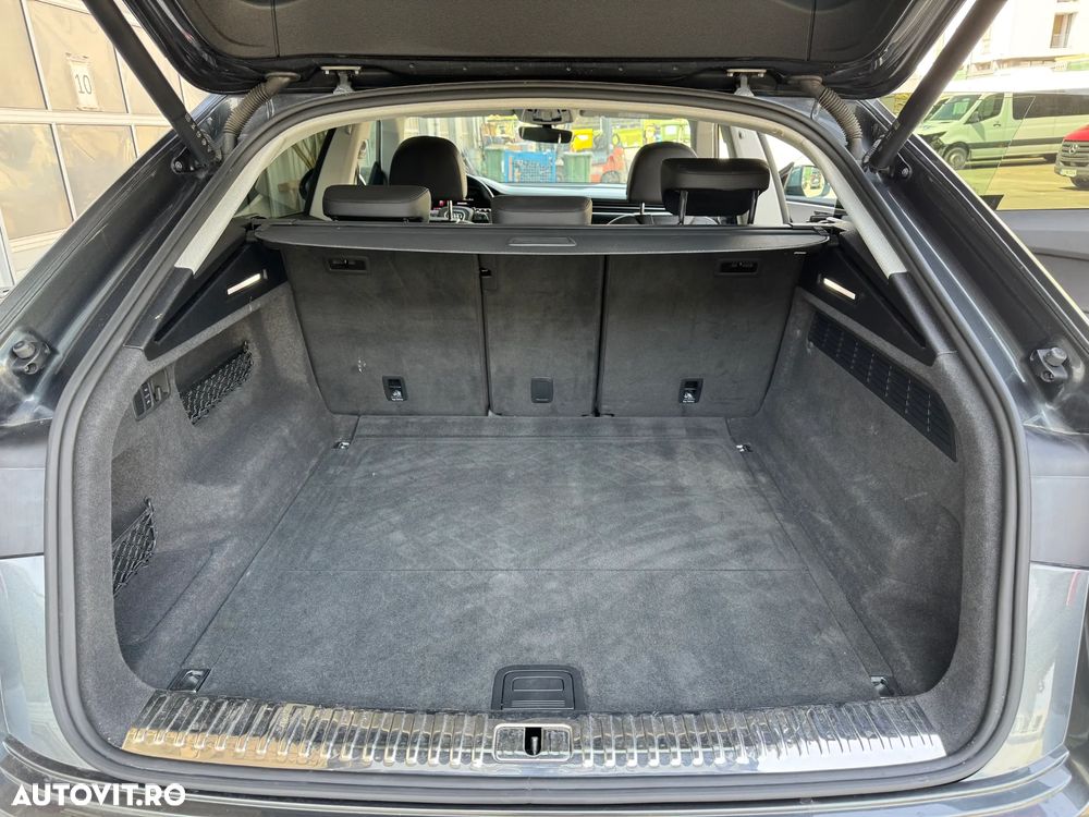 Audi Q8 45 TDI quattro Tiptronic - 28