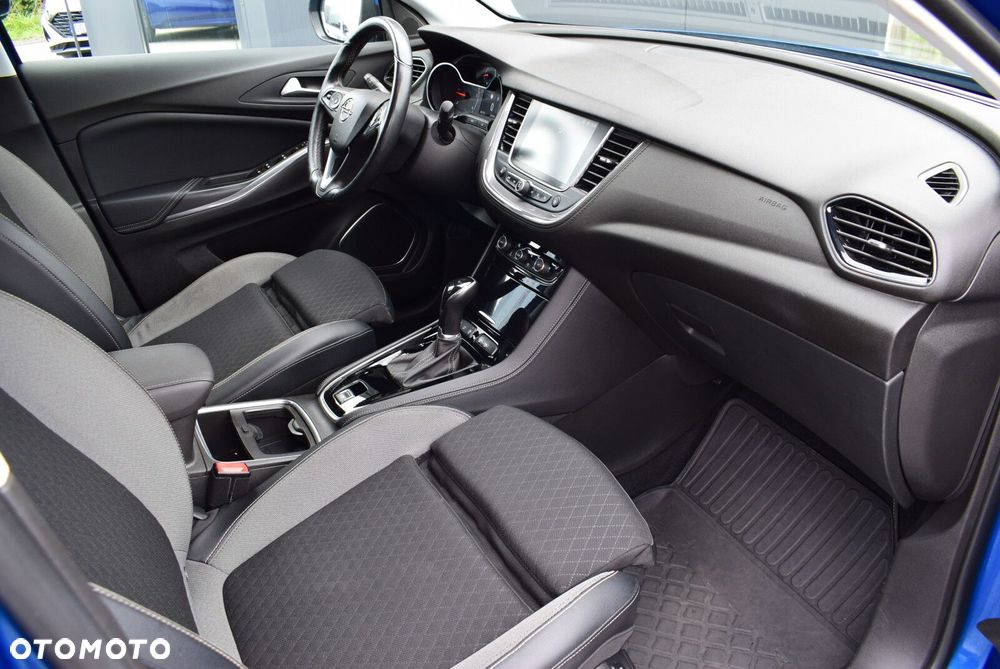 Opel Grandland X - 11