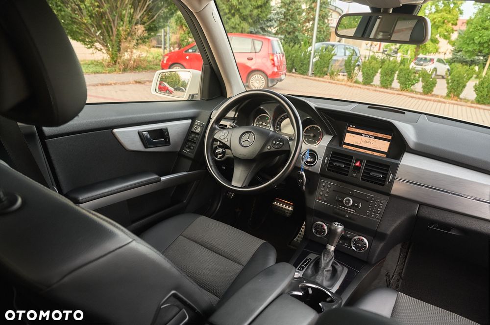 Mercedes-Benz GLK 220 CDI DPF 4Matic BlueEFFICIENCY 7G-TRONIC - 34