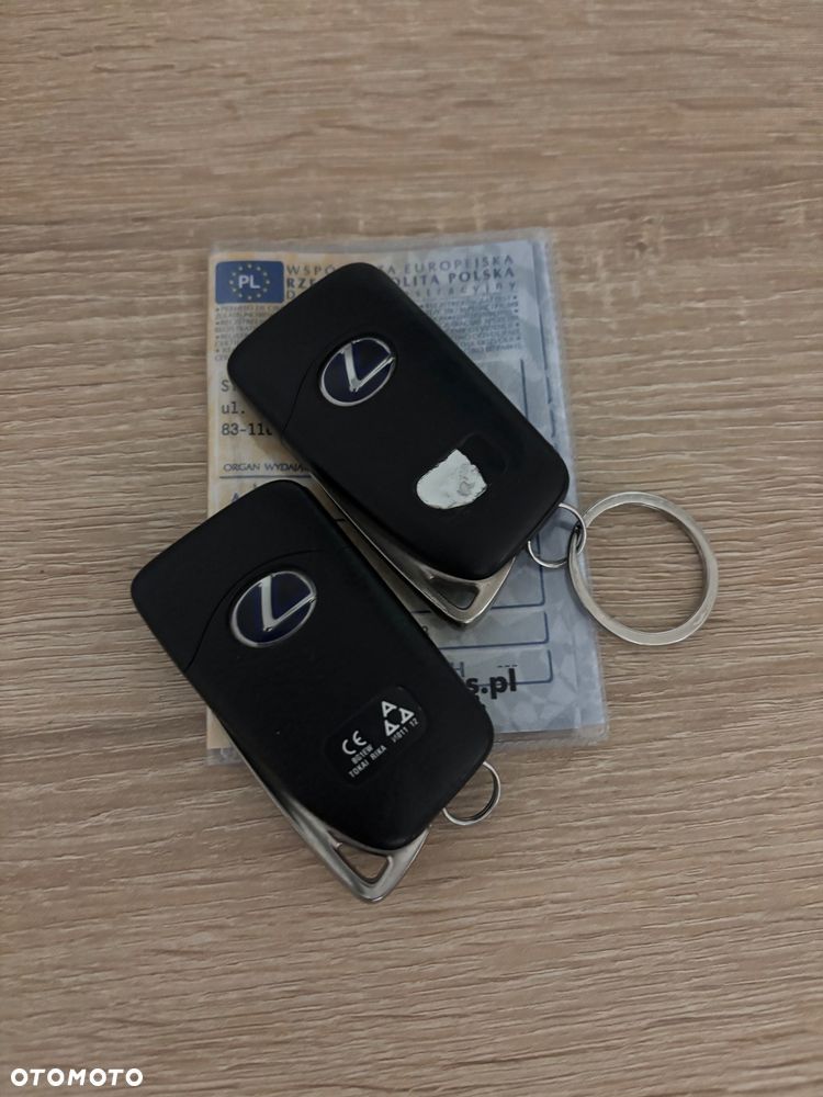 Lexus IS 300h Comfort - 9