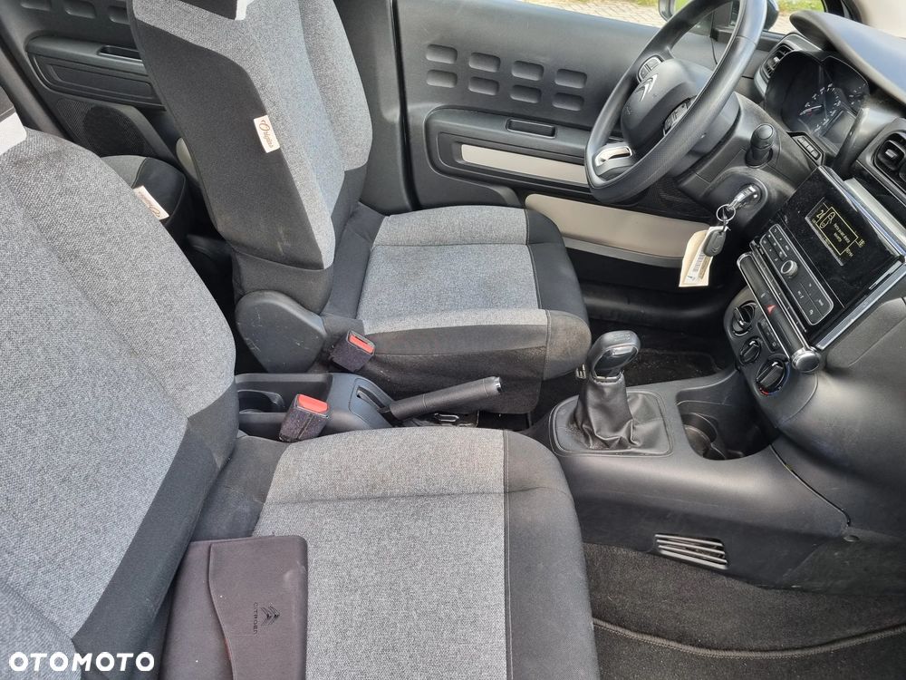 Citroën C3 Pure Tech 82 FEEL - 11