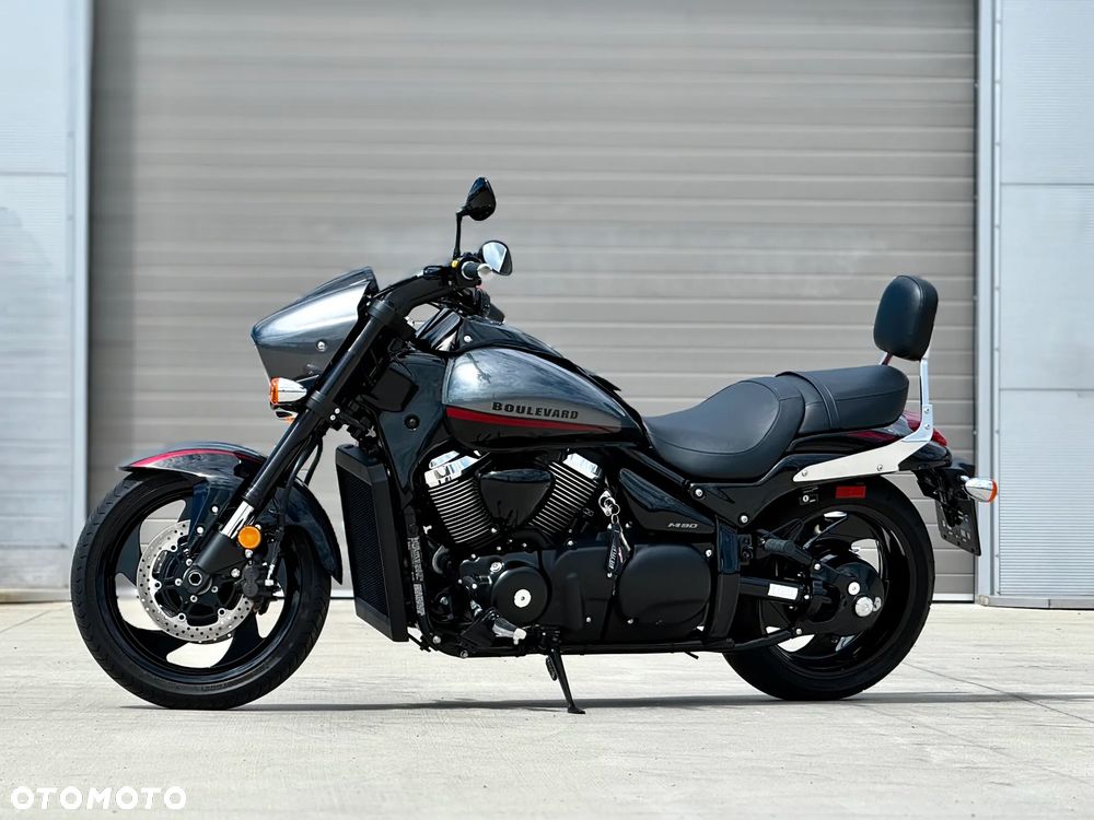 Suzuki Boulevard - 3