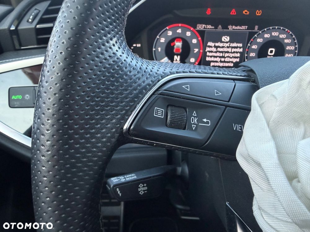 Audi Q3 45 TFSIe S tronic S line - 18