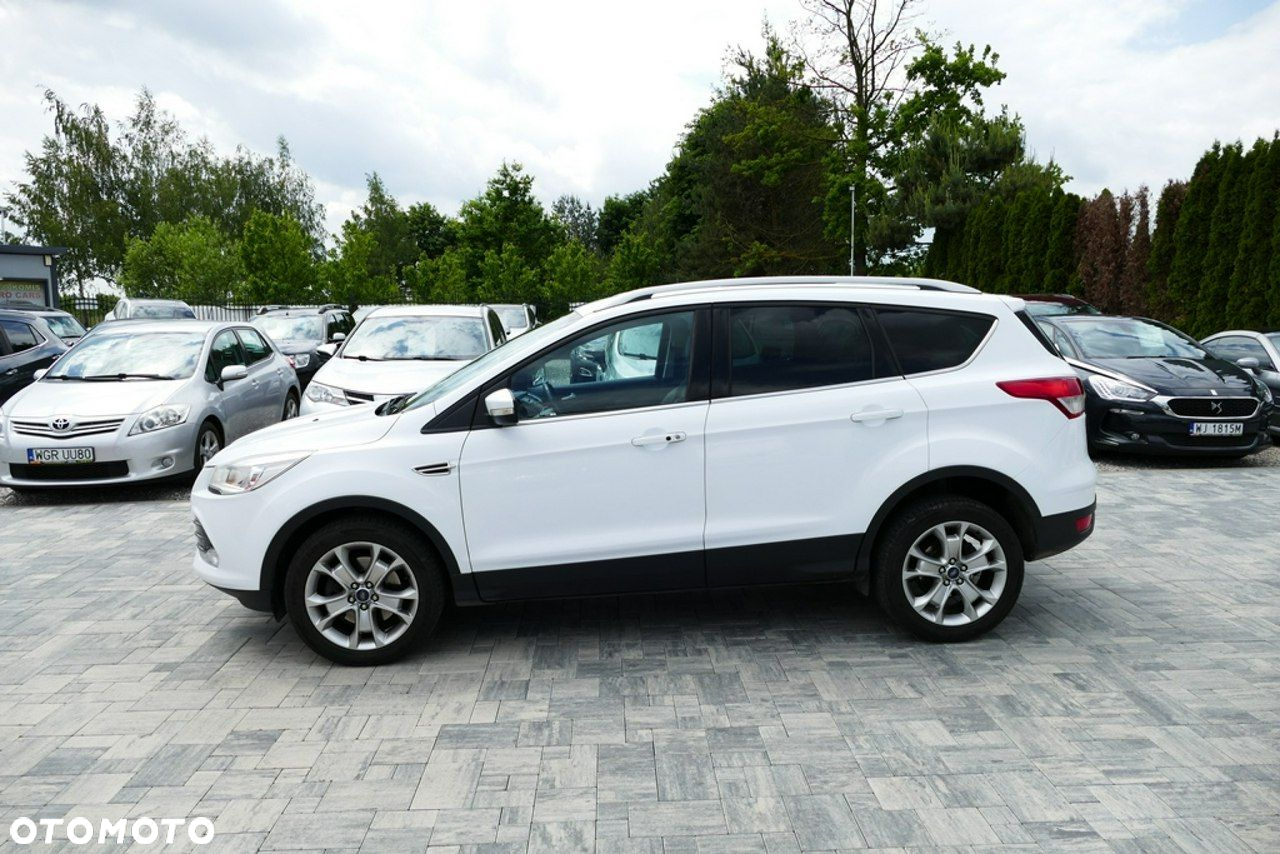 Ford Kuga 2.0 TDCi 2x4 Titanium - 9