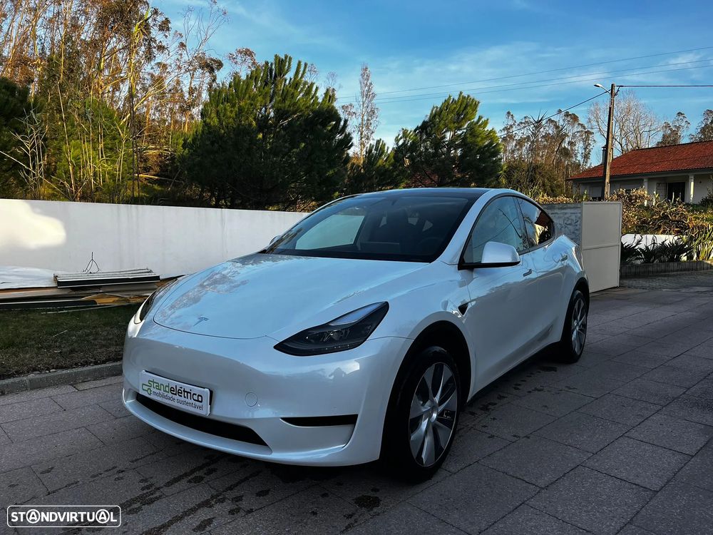 Tesla Model Y Standard - 2