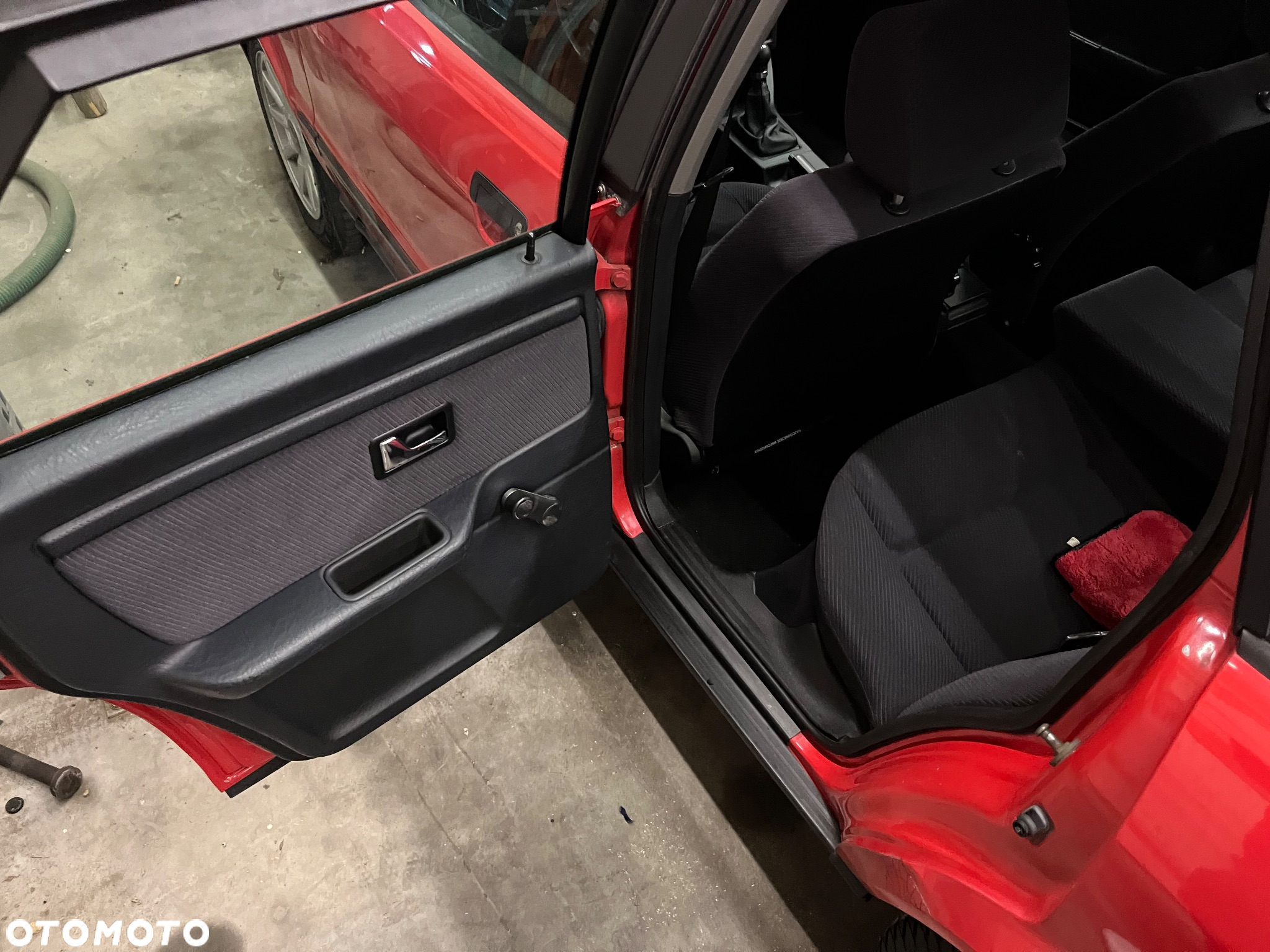 Audi 80 2.0 E - 27