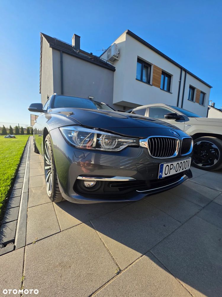 BMW Seria 3 320i xDrive Luxury Line - 1