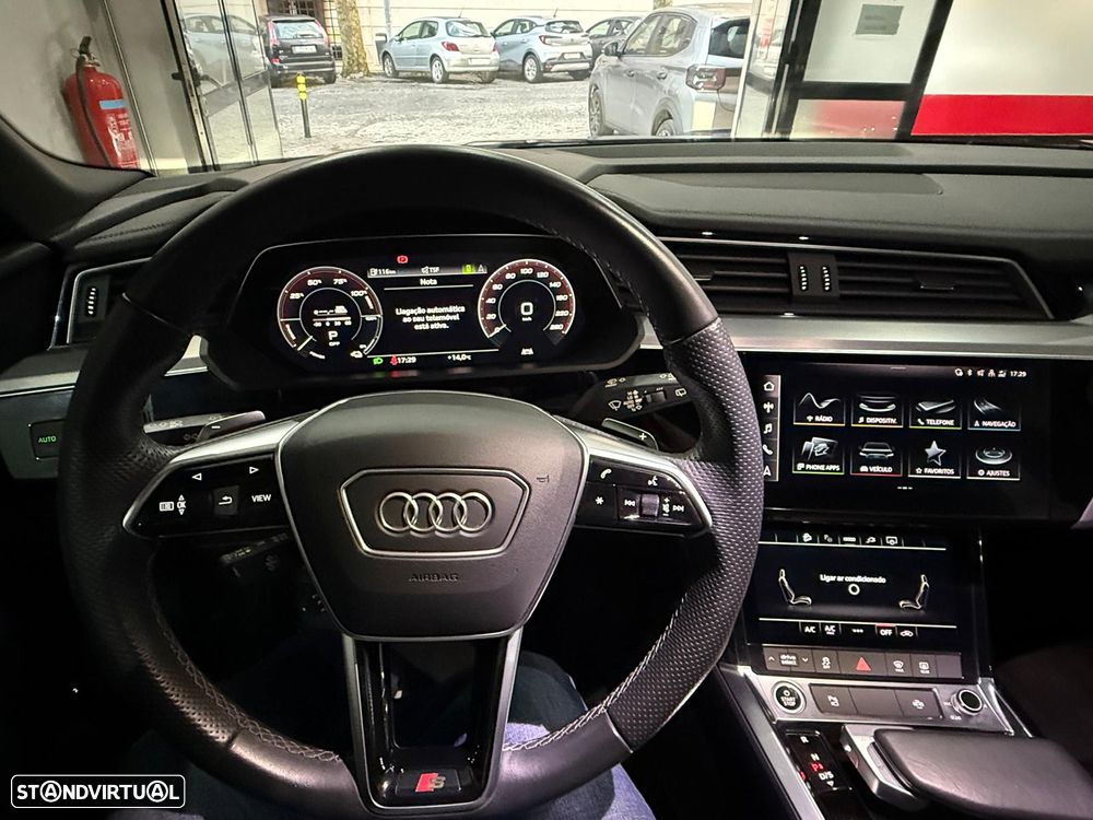 Audi e-tron 55 quattro S line - 26