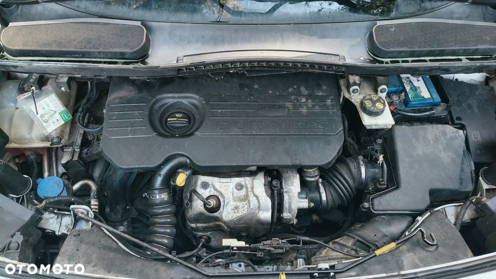 Ford Transit Connect - 13