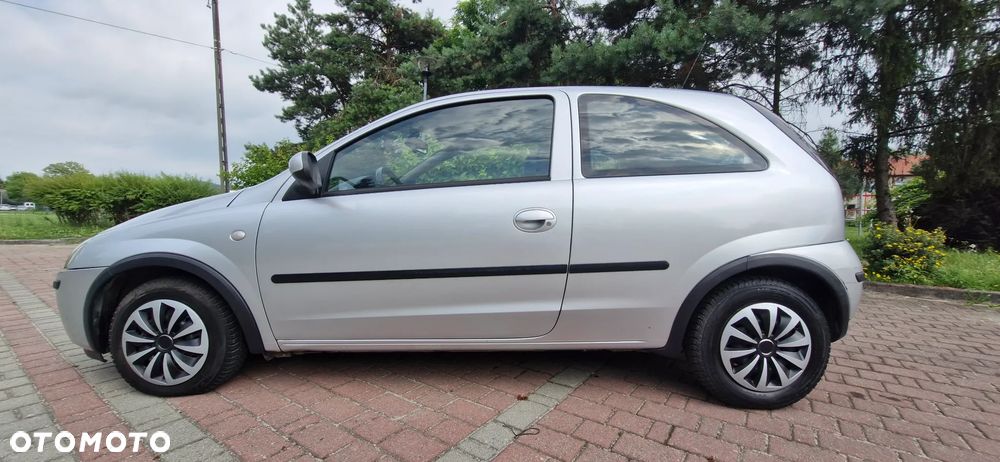 Opel Corsa 1.2 16V Enjoy - 4